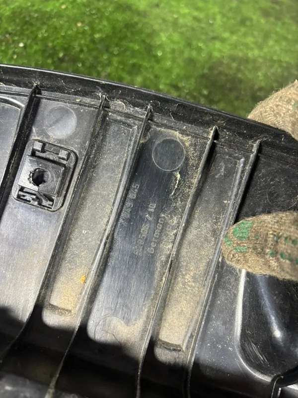 Накладка Багажника BMW X3 E83 256S5 M54B25 2004 - миниатюра 4