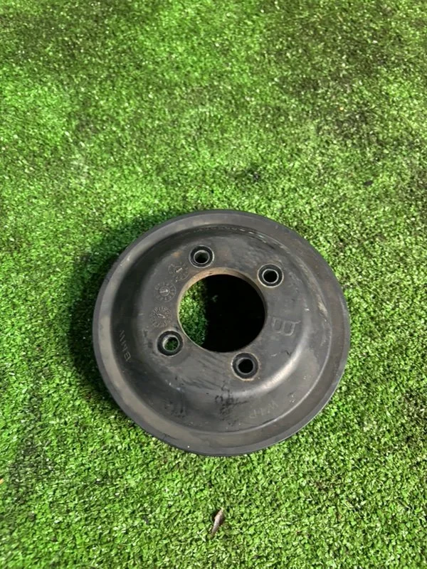 Шкив помпы BMW 5 E39 256S4 M52B25TU 1999 - миниатюра 5