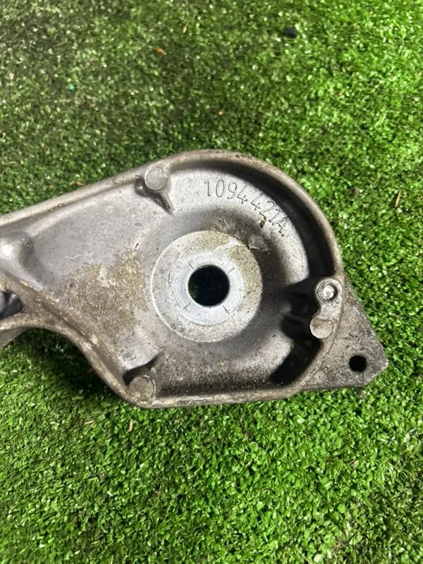 Кронштейн редуктора BMW 3 E46 КУПЭ M54B30 306S3 - миниатюра 7