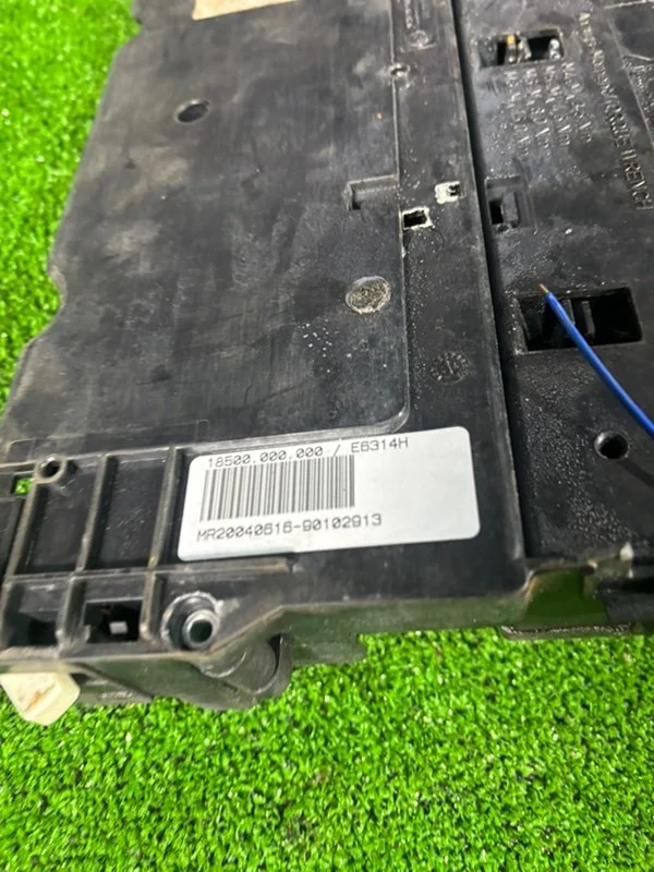 Блок предохранителей BMW X3 E83 M54B30 306S3 2004 - миниатюра 8