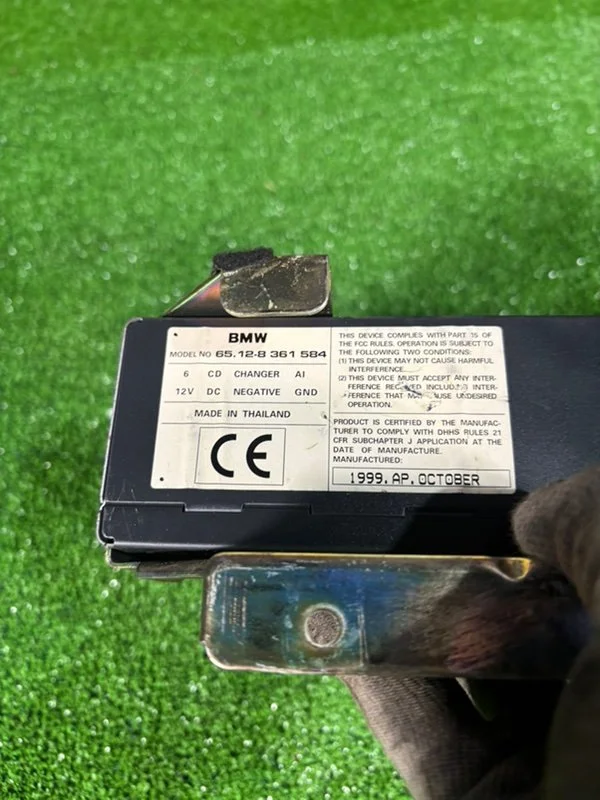 CD-Чейнджер BMW 5 E39 256S4 M52B25TU 2000 - миниатюра 4