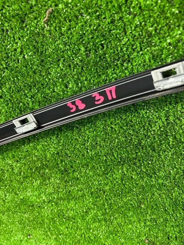 Молдинг двери задний правый BMW 7 E38 358S2 M62B35 - миниатюра 6