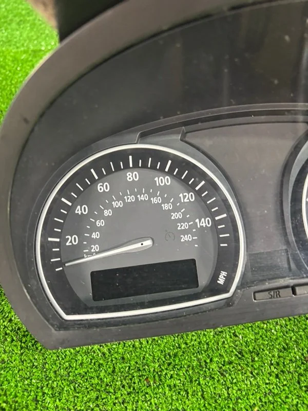 Приборная панель BMW X3 E83 M54B30 306S3 2004 - миниатюра 2