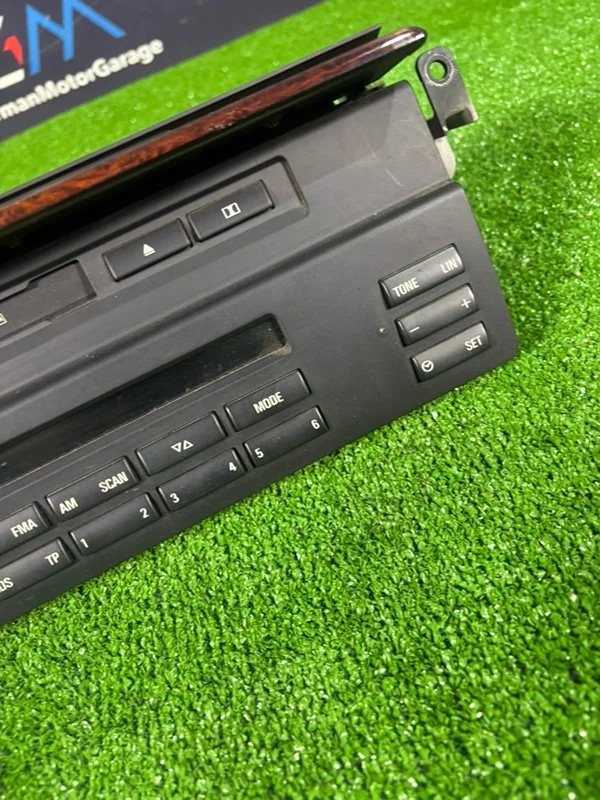 Магнитола BMW 5 E39 256S4 M52B25TU 2000 - миниатюра 4