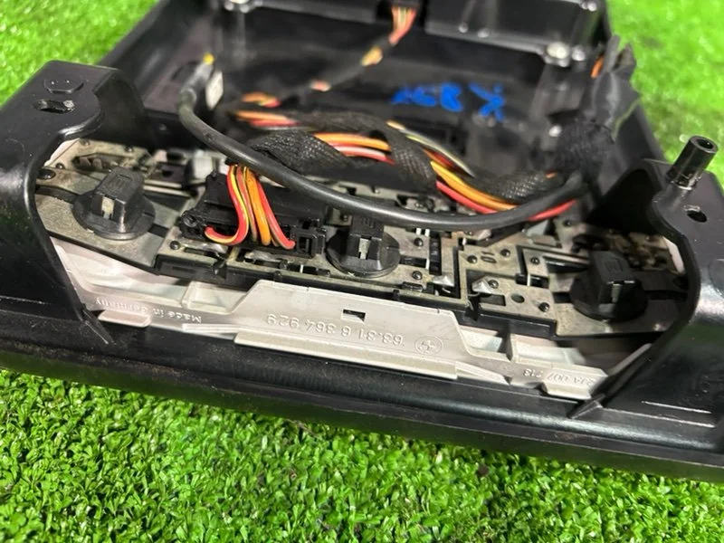 Консоль в потолке BMW X5 Е53 M57 306D2 2005 - миниатюра 4