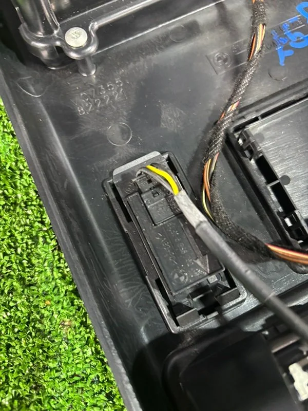 Консоль в потолке BMW X5 Е53 M57 306D2 2005 - миниатюра 6