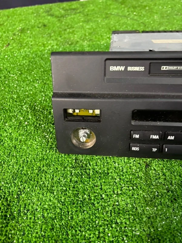 Магнитола BMW 5 E39 206S4 M52B20TU 1999 - миниатюра 3