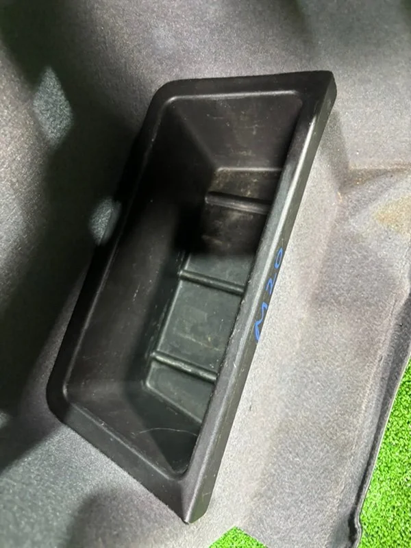Обшивка багажника задняя правая BMW 5 E39 256S5 - миниатюра 3