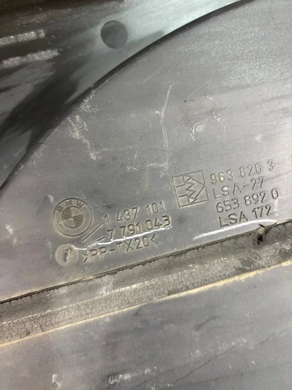 Воздухозаборник BMW X5 Е53 M57 306D2 2005 - миниатюра 5