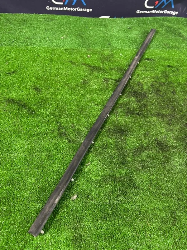 Уплотнитель двери нижний передний правый BMW 5 E39 - миниатюра 7