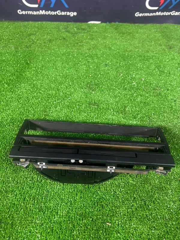 Подстаканник передний BMW 5 E39 256S5 M54B25 2001 - миниатюра 5