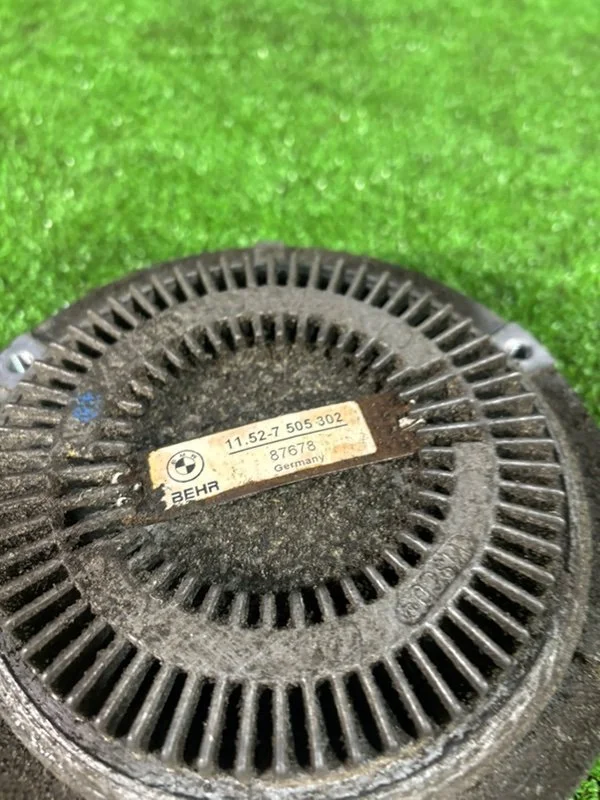Вискомуфта BMW 5 E39 256S5 M54B25 2001 - миниатюра 2