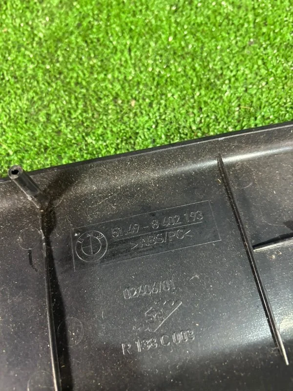 Обшивка двери багажника BMW X5 Е53 M57 306D2 2005 - миниатюра 2