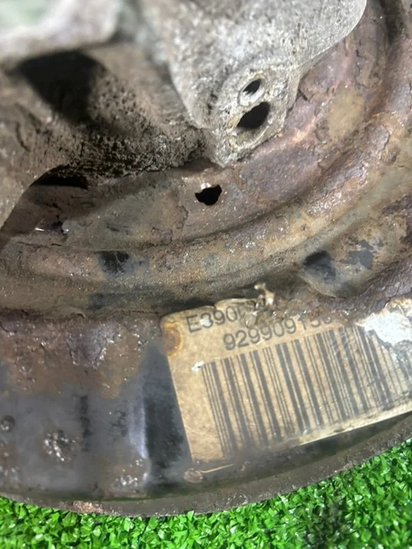 Поворотный кулак задний правый BMW 5 E39 256S5 - миниатюра 3