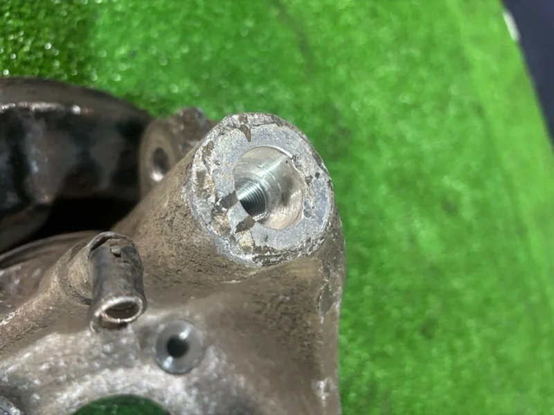 Поворотный кулак задний правый BMW 5 E39 256S5 - миниатюра 4