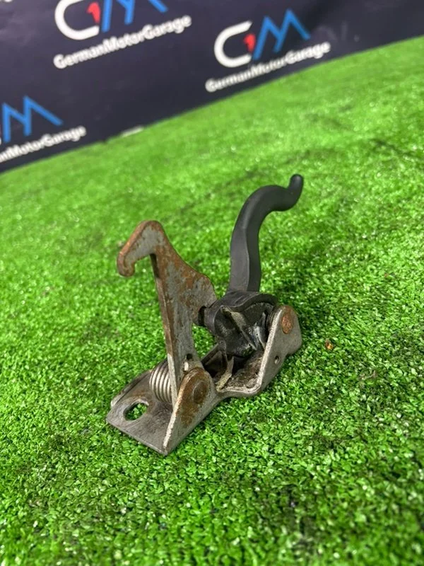 Замок капота крюк BMW X5 Е53 M57 306D2 2005 - миниатюра 4