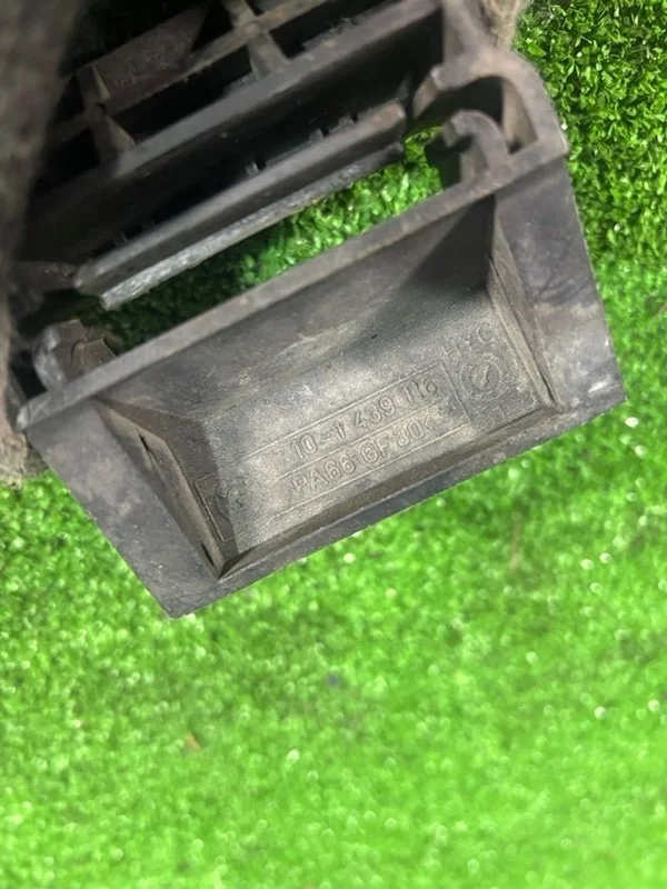 Кронштейн радиатора BMW X5 Е53 M57 306D2 2005 - миниатюра 2