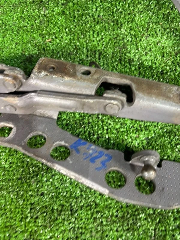 Петли капота BMW 7 E38 358S2 M62B35 1999 - миниатюра 3