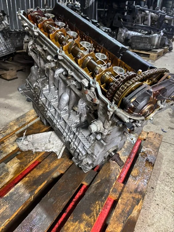 ДВС BMW 5 E39 256S5 M54B25 2001 - изображение 1