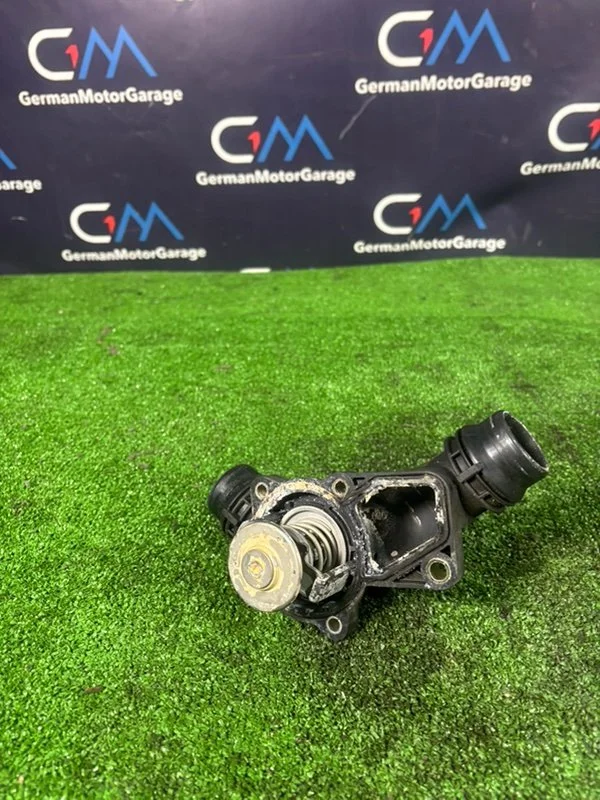 Корпус термостата BMW X5 E53 M54B30 306S3 2001 - миниатюра 6