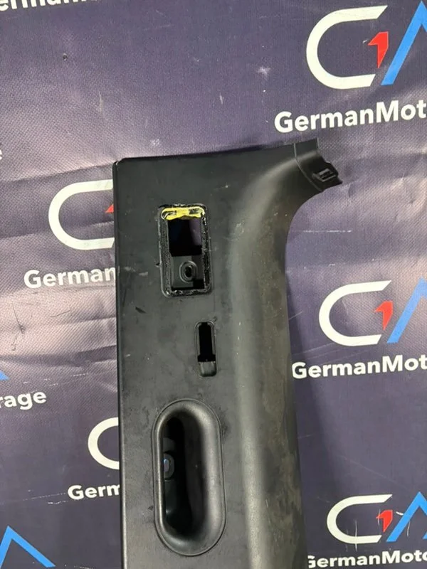 Обшивка двери багажника BMW X5 E53 M54B30 306S3 - миниатюра 4
