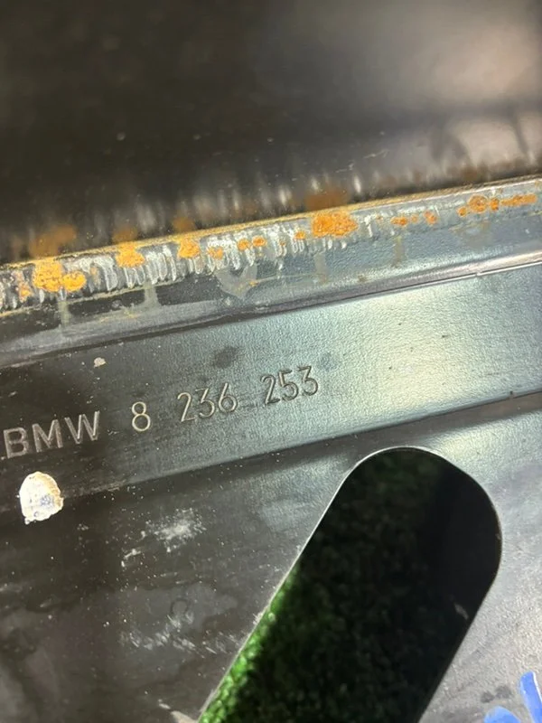 Кронштейн акб BMW 3 E46 CABRIO M54B22 226S1 2002 - миниатюра 2
