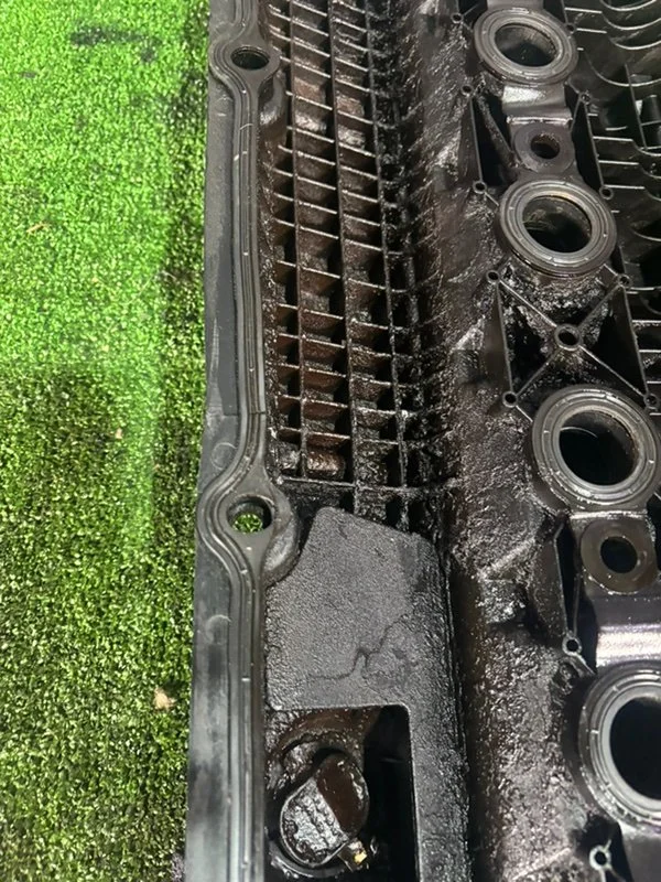 Клапанная крышка ДВС BMW X5 E53 M54B30 306S3 2001 - миниатюра 10