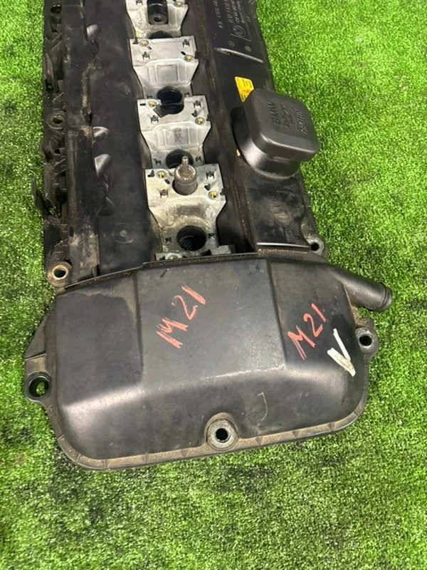 Клапанная крышка ДВС BMW X5 E53 M54B30 306S3 2001 - миниатюра 2