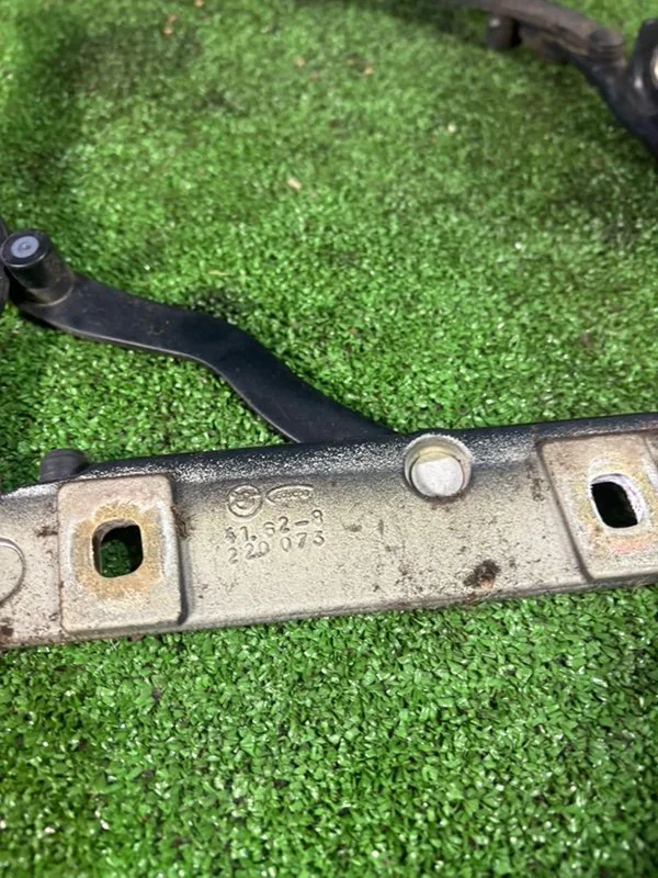 Петли багажника BMW 3 E46 КУПЭ 256S5 M54B25 2005 - миниатюра 6