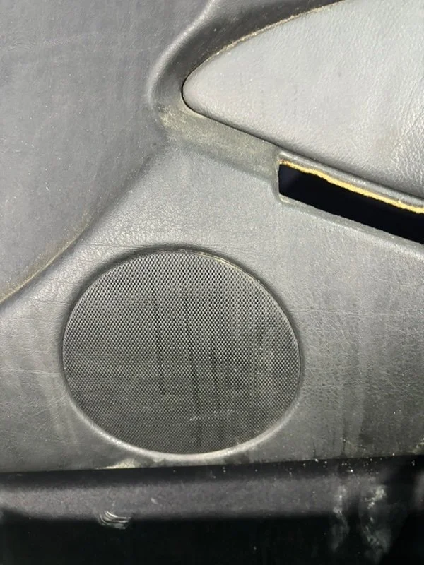 Обшивка двери передняя правая BMW X5 E53 M54B30 - миниатюра 2