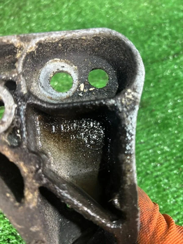 Траверса опора АКПП BMW 3 E36 256S3 M52B25 1997 - миниатюра 8