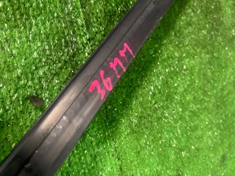 Бархотка уплотнитель стекла передняя правая BMW 3 - миниатюра 5