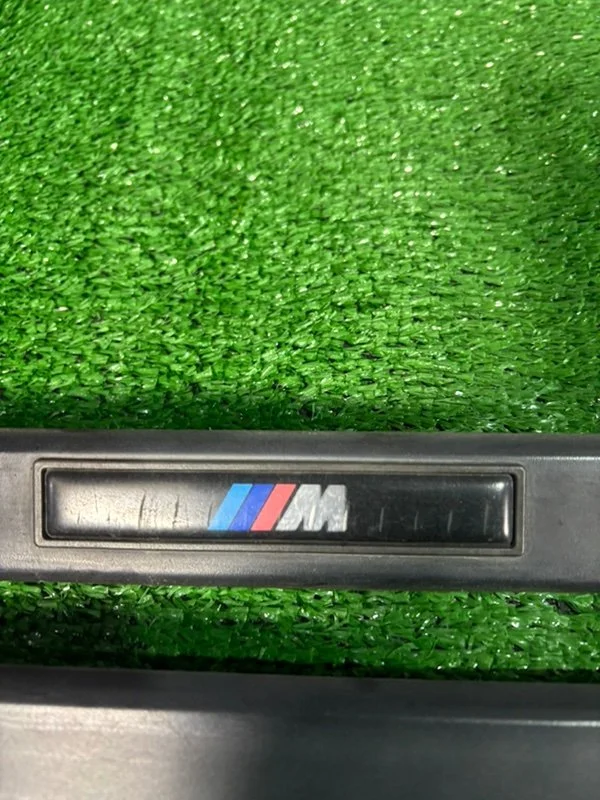 Молдинги двери по середине передние BMW 5 E39 - миниатюра 2