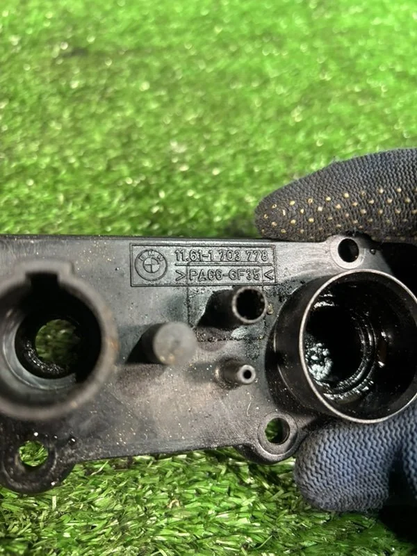 Маслоотделитель BMW 3 E36 256S3 M52B25 1997 - миниатюра 8
