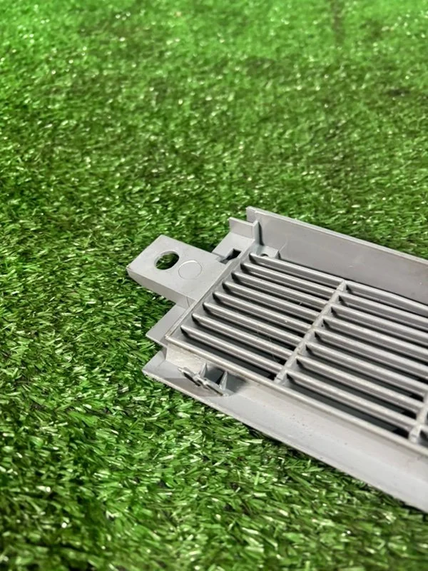 Направляющая шторки багажника правая BMW 5 E39 - миниатюра 5