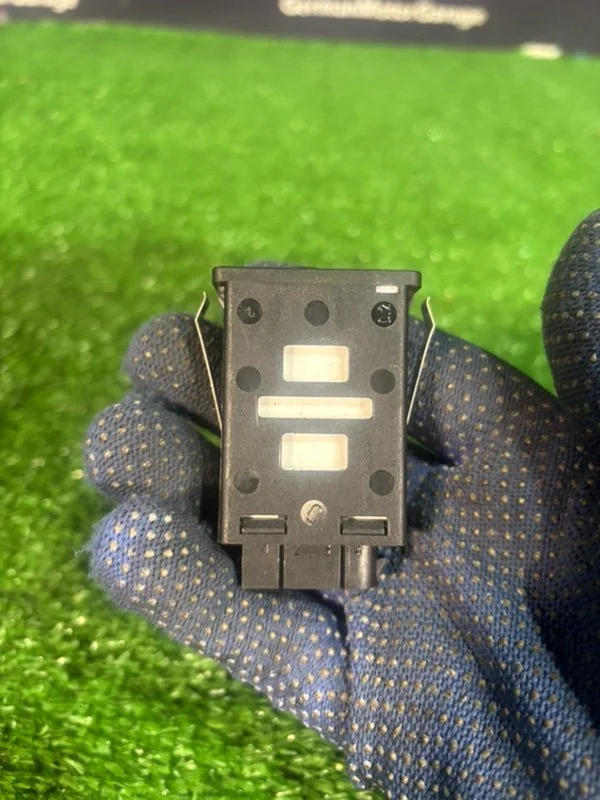 Кнопка 1387429 BMW 3 E36 256S3 M52B25 1997 - миниатюра 5