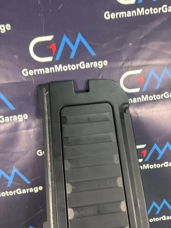 Обшивка борта багажника BMW X5 E53 M54B30 306S3 - миниатюра 4