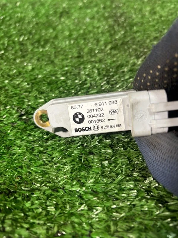 Датчик удара боковой НПБ BMW X5 E53 M54B30 306S3 - миниатюра 2