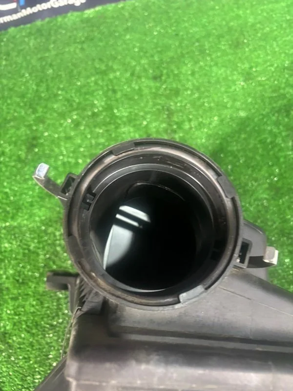 Корпус воздушного фильтра BMW X5 E53 M54B30 306S3 - миниатюра 6