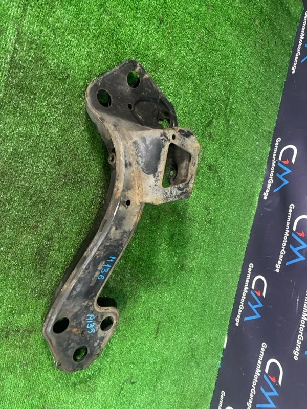 Траверса опора АКПП BMW X5 E53 M54B30 306S3 2003 - миниатюра 7