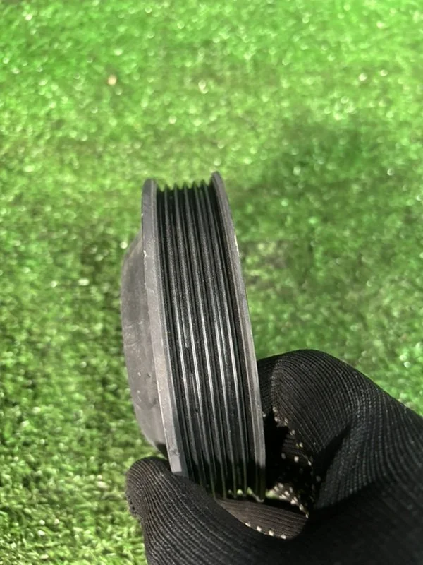Шкив помпы BMW 5 E39 256S3 M52B25 1997 - миниатюра 3