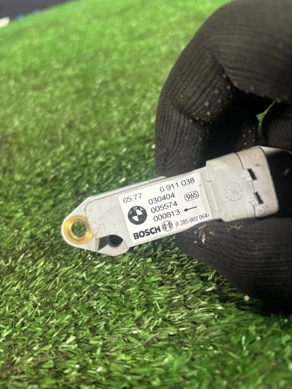 Датчик удара боковой НПБ BMW X5 E53 M54B30 306S3 - миниатюра 2