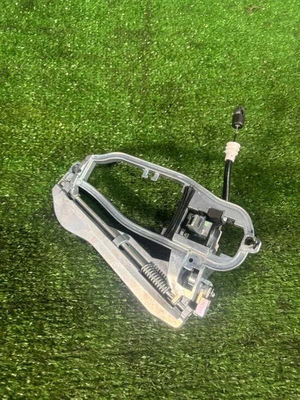 Скелет держатель дверной передний правый BMW X5 - миниатюра 6