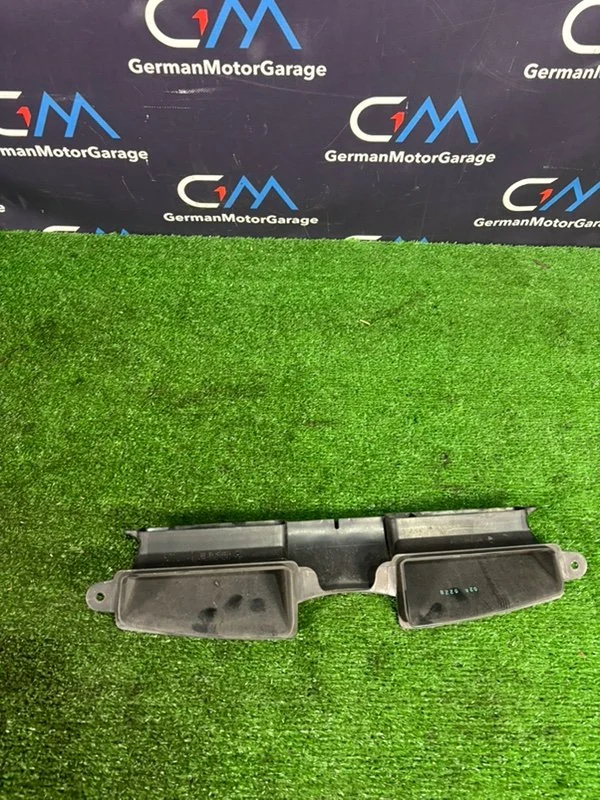 Воздухозаборник передний BMW 3 E90 N46B20B 2007 - миниатюра 4