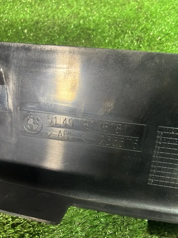 Облицовка багажной двери BMW 5 E39 256S3 M52B25 - миниатюра 4