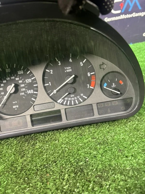 Приборная панель BMW 5 E39 256S3 M52B25 1997 - миниатюра 3