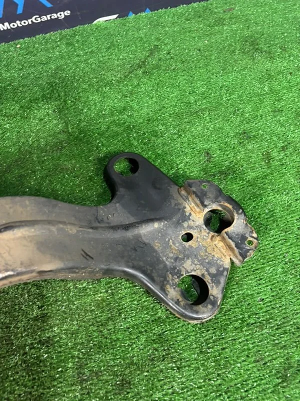 Траверса опора АКПП BMW X5 E53 M54B30 306S3 2004 - миниатюра 4