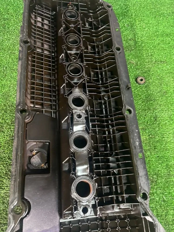 Клапанная крышка ДВС BMW X5 E53 M54B30 306S3 2004 - миниатюра 4
