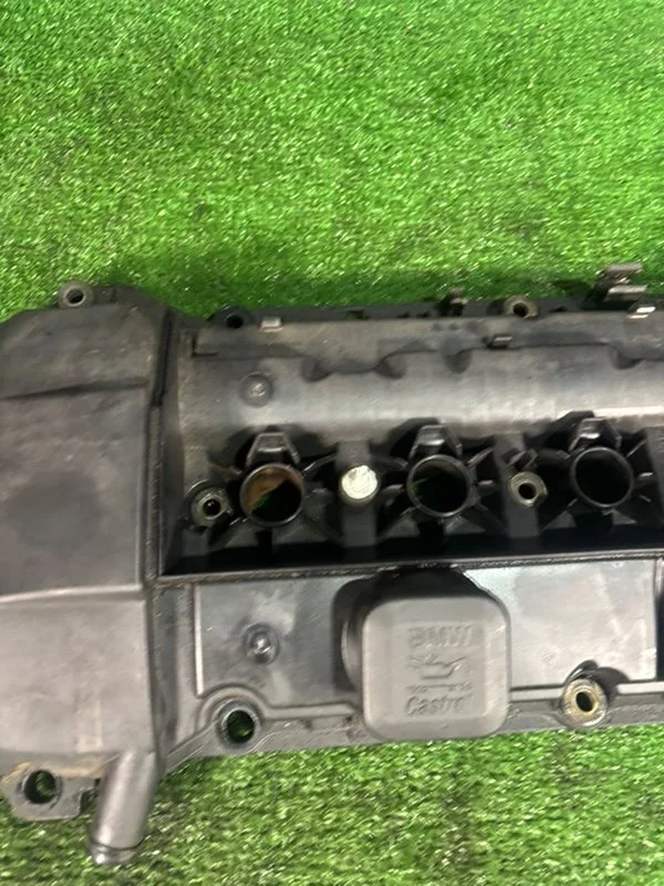 Клапанная крышка ДВС BMW X5 E53 M54B30 306S3 2004 - миниатюра 9