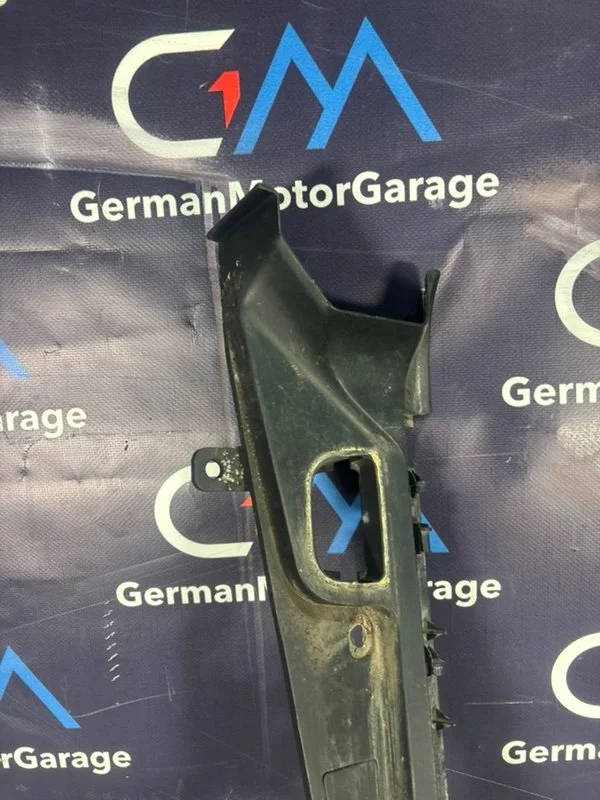 Обшивка двери багажника BMW X5 E53 M54B30 306S3 - миниатюра 4